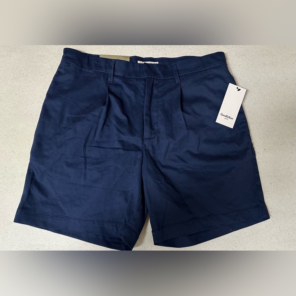 Goodfellow Pleated Men’s Navy 7” inseam Shorts NWT